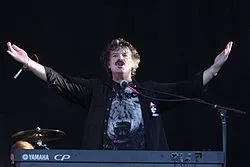 Burton Cummings