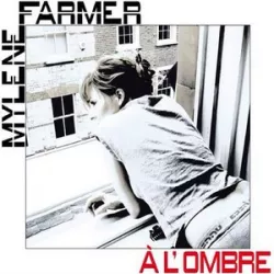À l'ombre