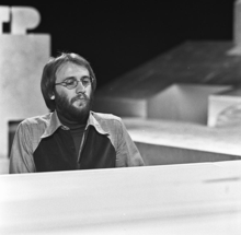 Maurice Gibb